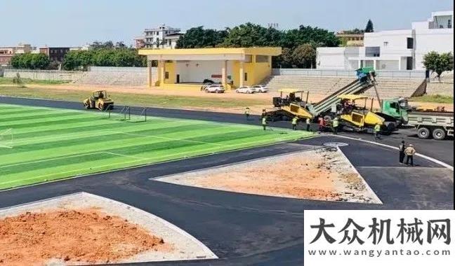 鋼輪壓路機(jī)致敬寶馬格人，致敬每一位勞動(dòng)者寶馬格