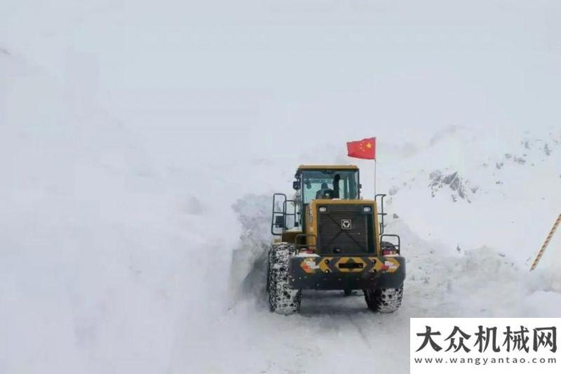 環(huán)衛(wèi)博覽會前方暴雪預(yù)警！徐工成套除雪裝備，霸氣出街！共創(chuàng)中