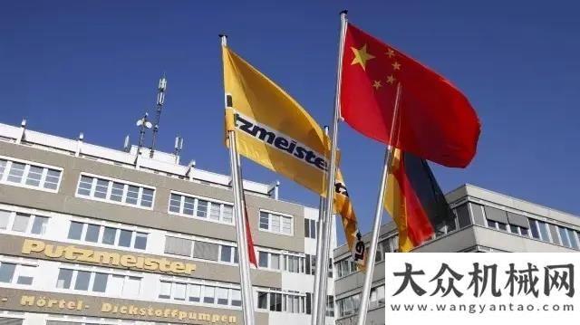 车荣耀来袭全球第一台「混动」三一泵车交付！轻松上
