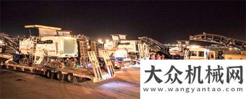 的公路養(yǎng)護(hù)維特根鏖戰(zhàn)在北京首都機(jī)場(chǎng) 深夜大修中跑道新時(shí)期