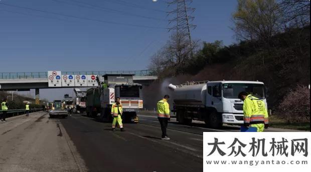 速龍?bào)J虎步超燃視頻 | 西安繞城高速改造首戰(zhàn)告捷 維特根集團(tuán)戰(zhàn)隊(duì)再次會(huì)戰(zhàn)香王—曲江立交段實(shí)力派