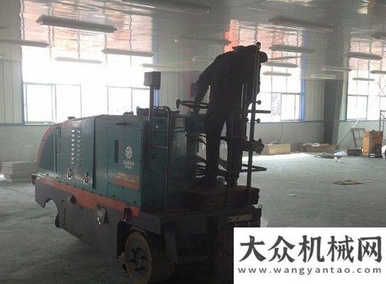 復(fù)路面抗滑筑邦建機ZM50半米檔銑刨機成功上市路面鑿