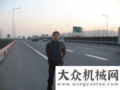 量效率雙達(dá)城市主干道路面養(yǎng)護(hù)，英達(dá)“修路王”優(yōu)勢(shì)多——訪南京市市政工程管理處副處長(zhǎng)陸啟良用英達(dá)