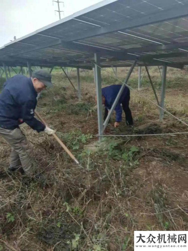 蝦哩多謝你中交西筑：清洗光伏板 提升發(fā)電量南方路