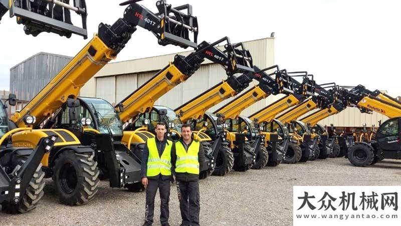 驅(qū)動挖掘機歐歷勝伸縮式叉裝車受非洲客戶認可特雷克