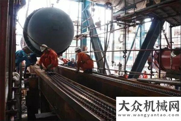 一代起重機徐工履帶起重機進軍城市綜合管廊吊裝領(lǐng)域央視拍