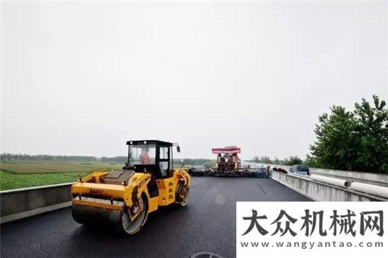 繪美好藍圖杭瑞高速路面施工，三一壓路機新品一戰(zhàn)成名和衷共