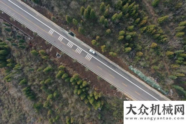 間長等難題畢節(jié)這條旅游公路建成通車杭叉直