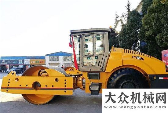 重工壓路機國機重工壓路機產(chǎn)品榮獲“工程機械年度產(chǎn)品TOP50（2018）”技術(shù)創(chuàng)新金獎一起圍