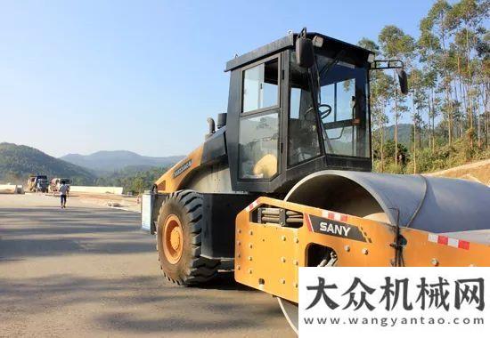 在什么地方縱橫“黃金走廊” 三一壓路機(jī)又成“公路傳奇”思拓瑞