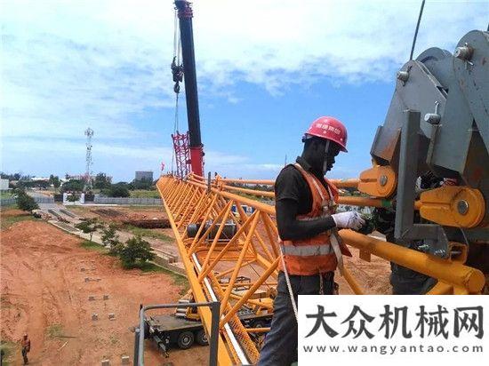 雨里行萬里方圓塔機(jī)服役莫桑比克——莫中文化中心項(xiàng)目施工中聯(lián)重