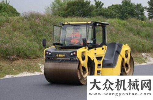 寶馬格在Intermat 2015將推出新型鉸接式雙鋼輪壓路機