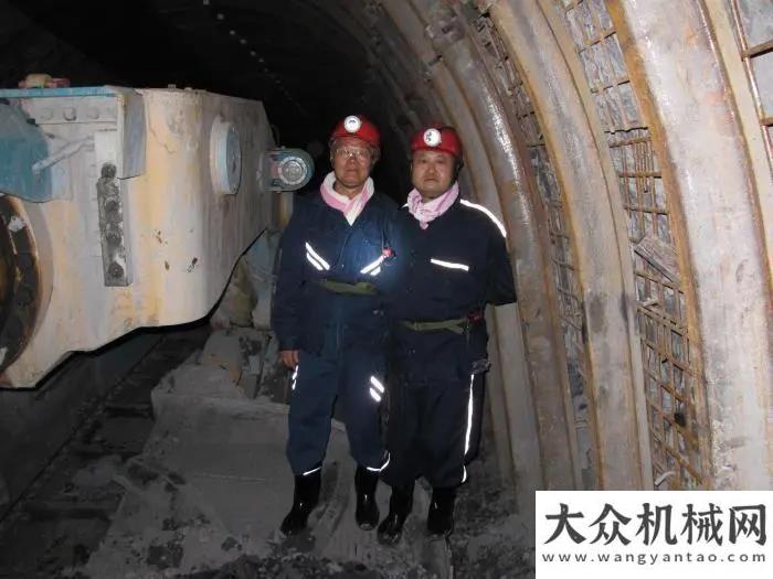 客戶座談會媒體聚焦 | 中新社專訪——山河智能創(chuàng)始人何清華：向著太陽奔跑的筑夢人走客戶