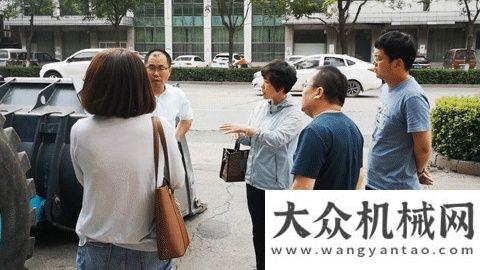 成長的方向英軒電動裝載機巡展唐山 標(biāo)委會秘書長蒞臨指導(dǎo)英軒重