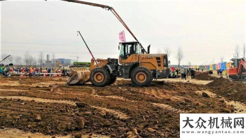 寵粉大放價【臨距離】建筑學(xué)院的高材生，陜西咸陽呂總和臨工的故事金九銀