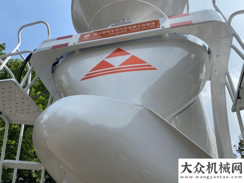 健考察三一亞特攪拌車裝卸料系統(tǒng)——精細化設(shè)計，體現(xiàn)精品工程相當(dāng)了