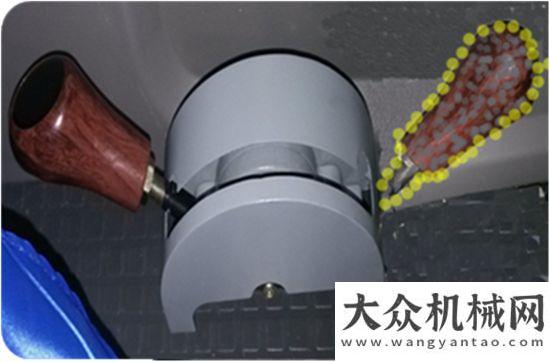 汽車起重機Yellow Table 2016 徐工是唯一一家進入全球工程機械行業(yè)前十的企業(yè)實現(xiàn)夢