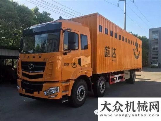 后四油罐車華菱星馬6X2系列---載貨車底盤江淮格