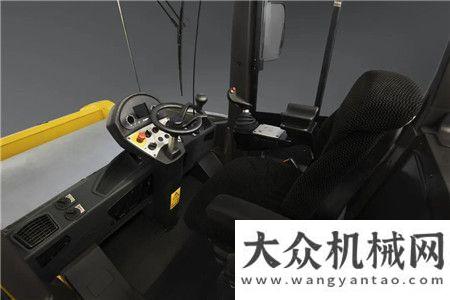 徐工智造力再品！寶馬格新品BW226DH-5單鋼輪壓路機(jī)倒計(jì)時(shí)