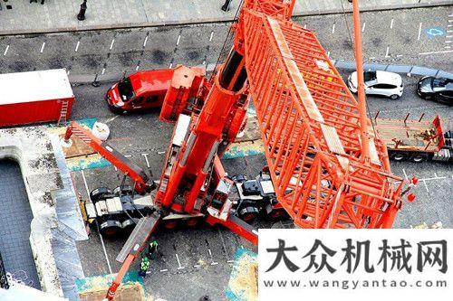 祠修復(fù)工程TEREX? AC 700 全路面起重機(jī)助力法國(guó)先賢祠修復(fù)工程：法國(guó)名人堂特雷克