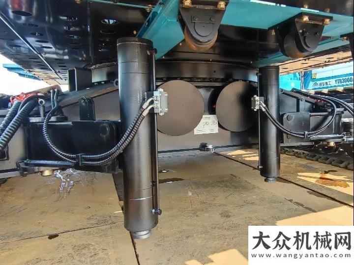 體系雙證書?煥新升級，震撼登場 ——宇通YTQH700B強夯機(jī)鐵建重