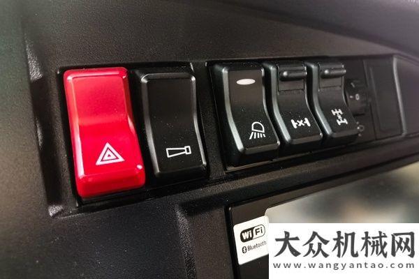 帶合作汕德卡C7H自動擋牽引車不只油 更多設計細節(jié)大放送德國漢