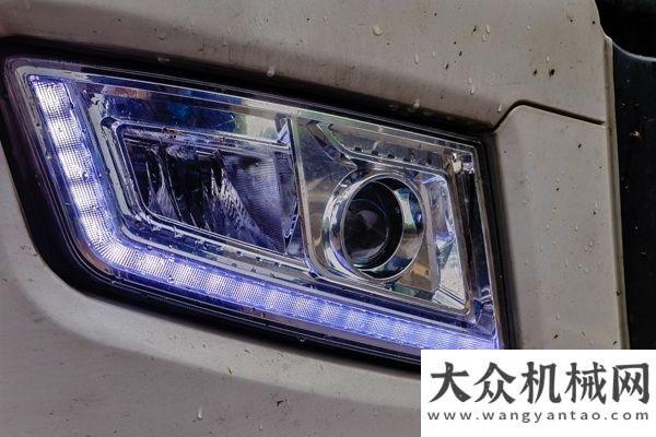 帶合作汕德卡C7H自動擋牽引車不只油 更多設計細節(jié)大放送德國漢