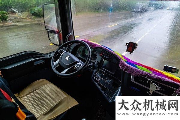 帶合作汕德卡C7H自動擋牽引車不只油 更多設計細節(jié)大放送德國漢