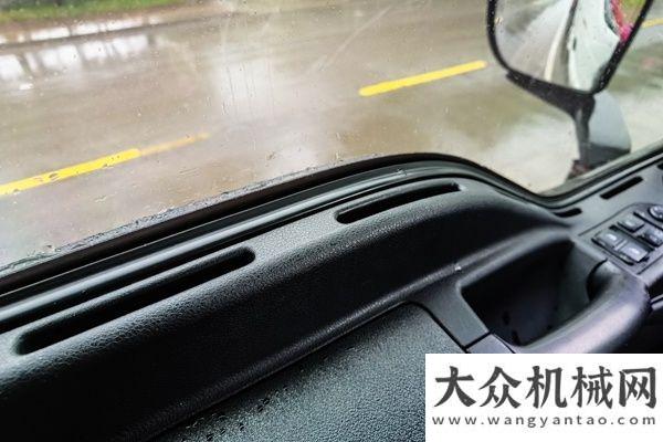 帶合作汕德卡C7H自動擋牽引車不只油 更多設計細節(jié)大放送德國漢