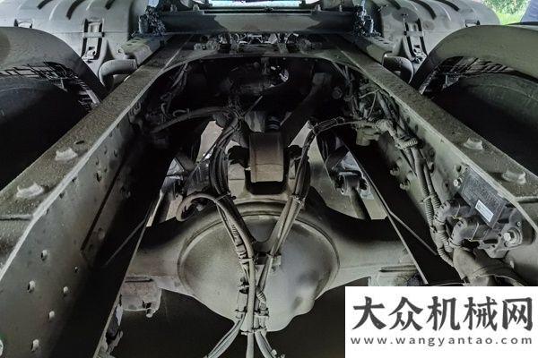 帶合作汕德卡C7H自動擋牽引車不只油 更多設計細節(jié)大放送德國漢