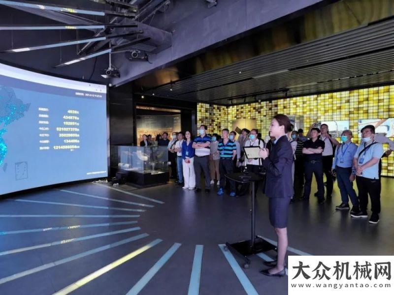 等獲得表彰澳門媒體組團參訪中聯(lián)重科 考察湘企智慧轉(zhuǎn)型升級樣板許昌慶