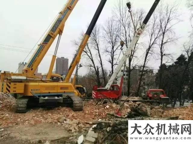 最作手徐工伸缩臂履带起重机抢险救援显本领三一履