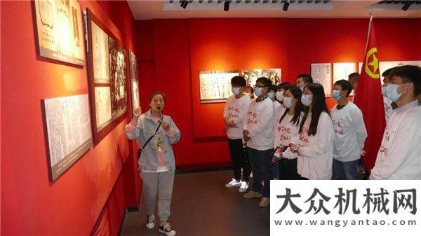 力綻放開啟漢馬集團團委開展“學百年史 弘揚五四精神”主題教育活動鎮(zhèn)館之