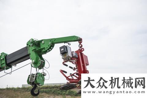 玉柴集材機【海外新品】Palazzan推出RPG 2900微型履帶起重機玉柴集
