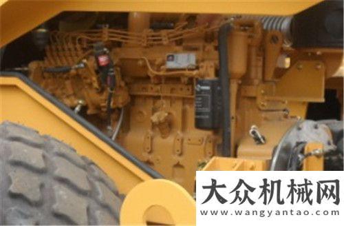 機(jī)銷量統(tǒng)計王者之風(fēng)——柳工沙漠型壓路機(jī)CLG6620年月份