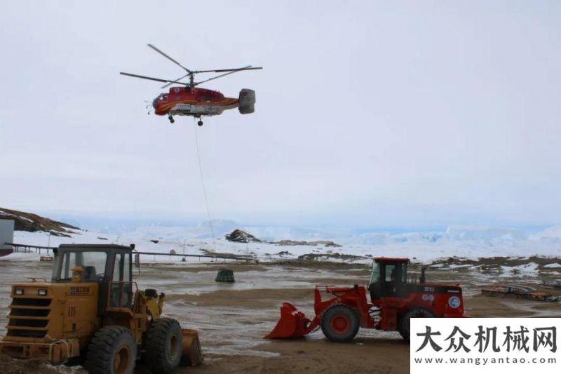 海翼集團委舉辦慶祝100職工書畫攝影展龍工慶