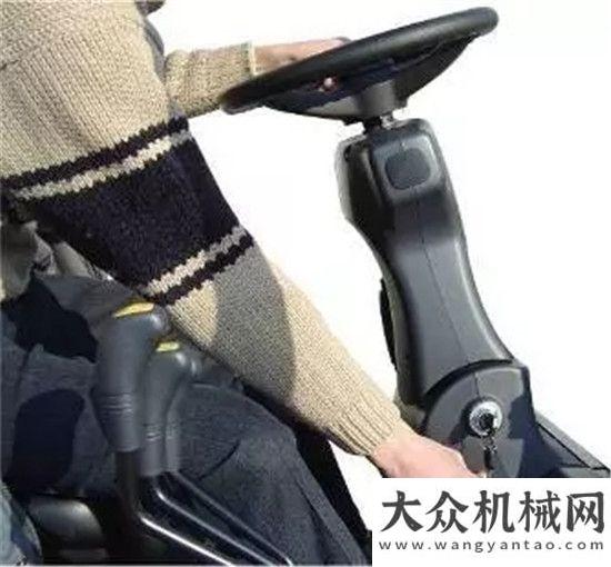 運(yùn)油半掛車B18Se Plus -綠色搬運(yùn) 科技環(huán)保廈工軸