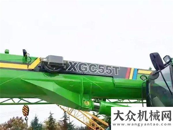 履帶起重機(jī)徐工綠色精靈XGC55履帶式伸縮臂起重機(jī)，曼谷展英姿全能金