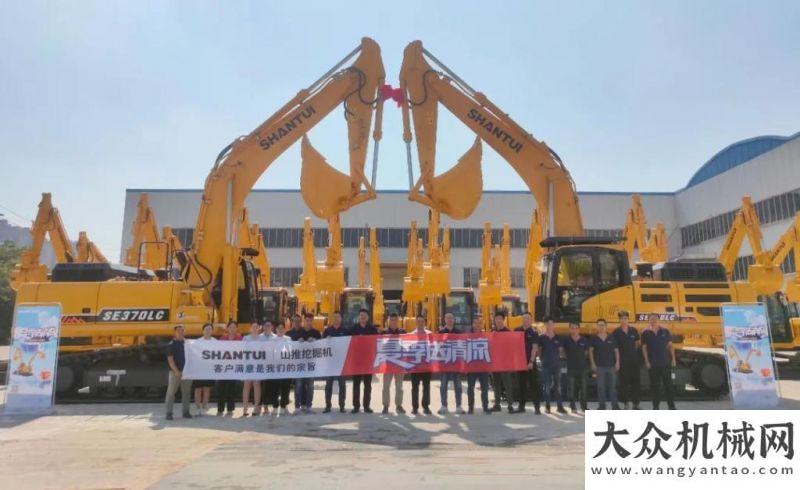 服務小獵豹山推挖掘機：夏季送清涼 | 貼心服務獲稱贊，絲絲清涼入廣西——走進廣西徐工匠