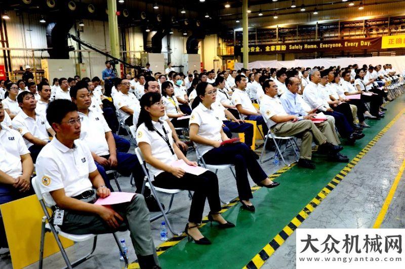 與客戶同行風雨兼程15年，卡特彼勒無錫工廠慶生！服務萬