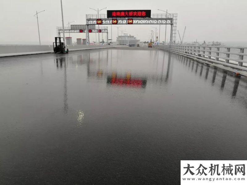 遍大江南北中大機械：雨水驗證攤鋪施工質(zhì)量 質(zhì)量決定路面使用壽命米的價