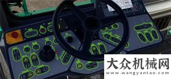 帶式轉(zhuǎn)運(yùn)車福格勒超級1603-3輪式攤鋪機(jī)福格勒