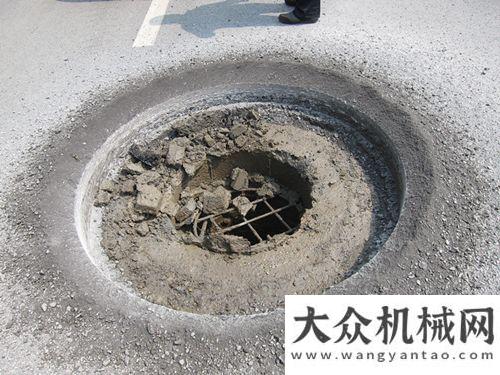 人銷量翻番凱斯滑移井蓋銑刨機(jī)：市政中不可缺少的利器徐工大