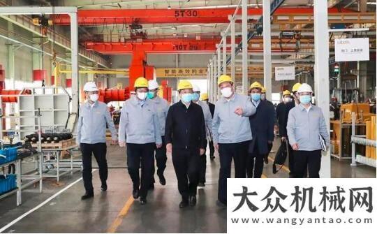 體談話會議譚旭光到青島重工和雷沃重工青島工程機(jī)械集團(tuán)公司調(diào)研生產(chǎn)經(jīng)營情況華菱星