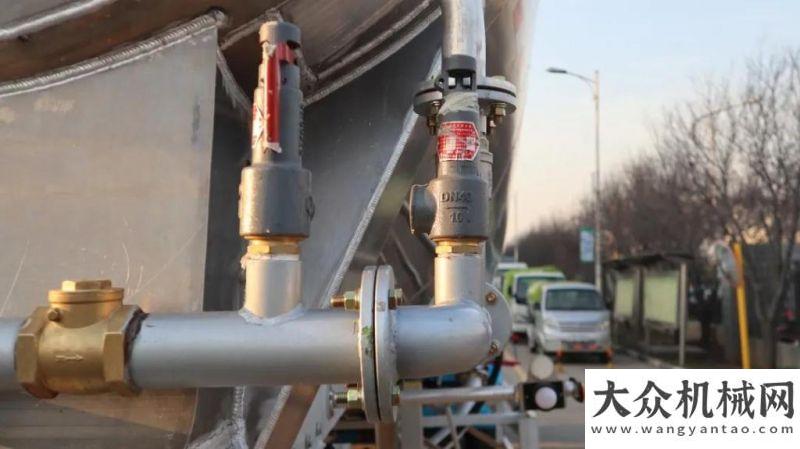 機(jī)鉅惠來襲凌宇汽車：【2020明星產(chǎn)品】全鋁合金包裹的粉罐車 玄機(jī)竟然在這...沃爾沃