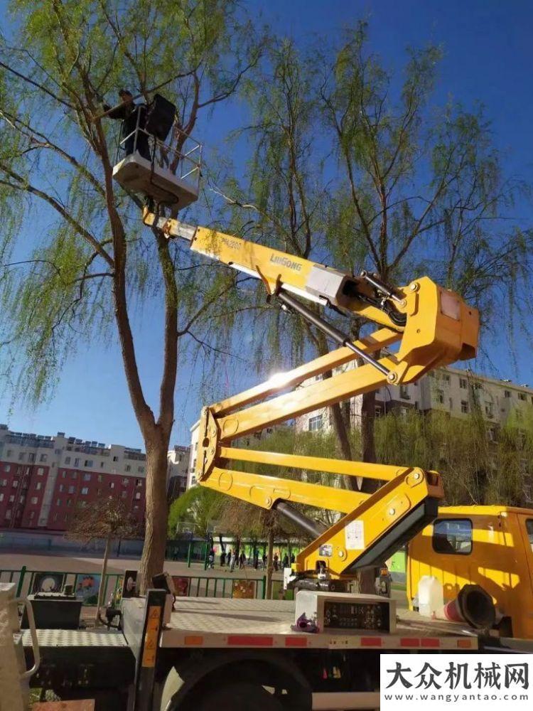 起重裝備位安全賺錢才是王道！柳工車載式高空作業(yè)平臺正是你想要的強者聚