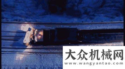 期工程項目易山重工：晝夜鏖戰(zhàn)，養(yǎng)護鐵軍護航首都公路安全暢通方圓塔