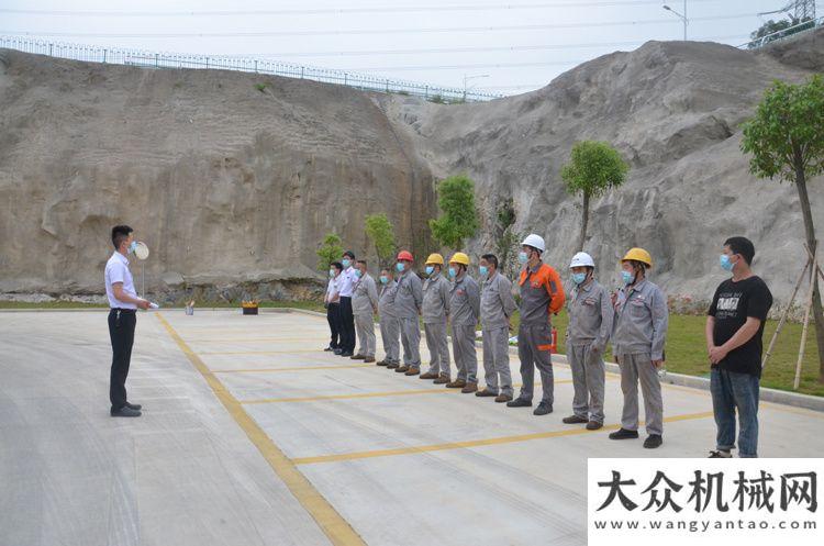 序攤鋪工藝防范于未然 鐵拓機(jī)械組織開展消防、安全、職業(yè)健康綜合演練技術(shù)控