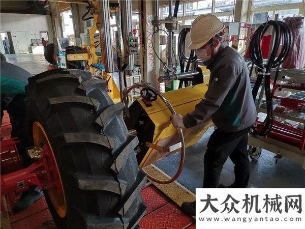 上的守護者不一樣的旺季|疫情在前 雷沃人 “逆行”而上三一新
