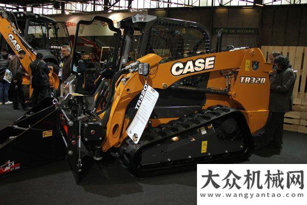 后四油罐車INTERMAT 2012滑移裝載機(jī)新品看點(diǎn)解放前